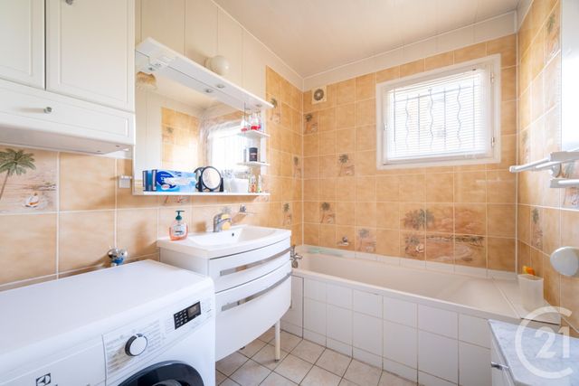 Maison à vendre - 7 pièces - 121 m2 - Yerres - 91 - ILE-DE-FRANCE