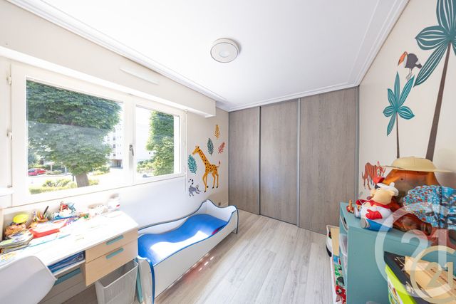 Afficher la photo en grand Appartement F4 à vendre - 4 pièces - 83,25 m2 - Yerres - 91 - ILE-DE-FRANCE