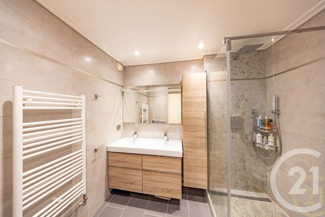 Afficher la photo en grand Appartement F4 à vendre - 4 pièces - 83,25 m2 - Yerres - 91 - ILE-DE-FRANCE