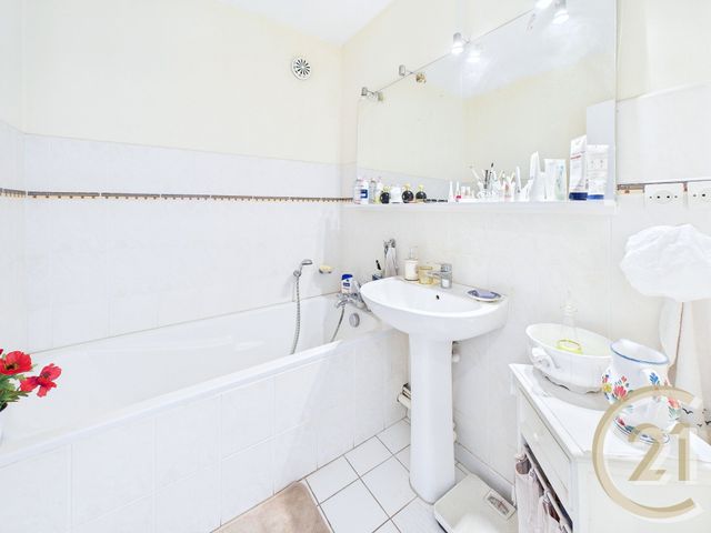 Appartement T3 à vendre - 3 pièces - 66,17 m2 - Yerres - 91 - ILE-DE-FRANCE