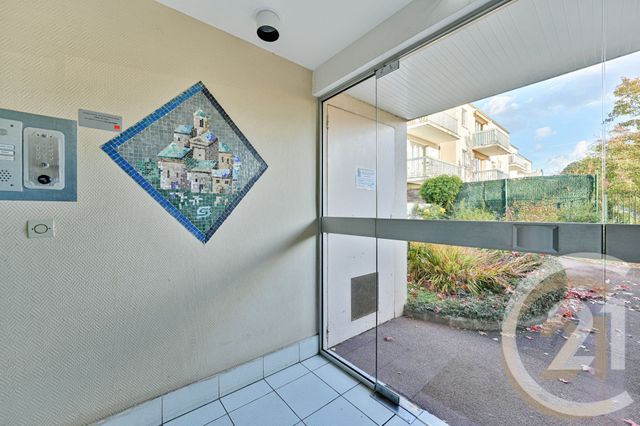 Afficher la photo en grand Appartement F3 à vendre - 3 pièces - 69,30 m2 - Yerres - 91 - ILE-DE-FRANCE