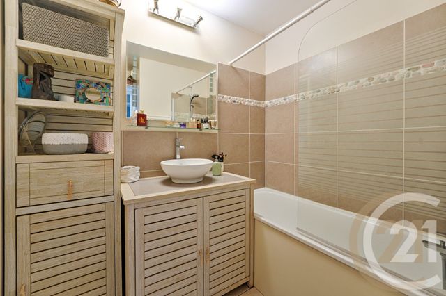 Afficher la photo en grand Appartement F3 à vendre - 3 pièces - 69,30 m2 - Yerres - 91 - ILE-DE-FRANCE