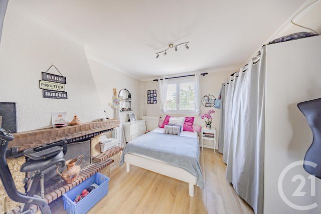 Afficher la photo en grand Maison à vendre - 9 pièces - 195 m2 - Vigneux Sur Seine - 91 - ILE-DE-FRANCE