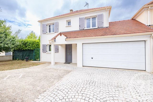 Maison à vendre - 6 pièces - 107 m2 - Vigneux Sur Seine - 91 - ILE-DE-FRANCE