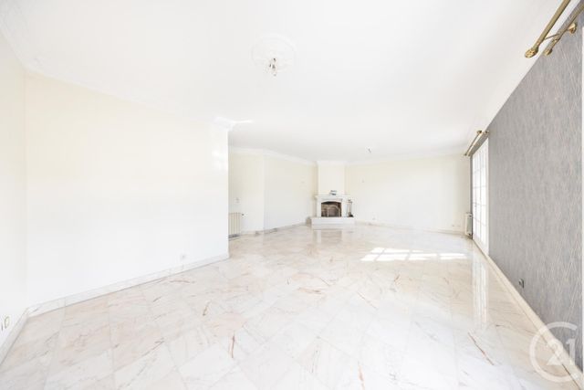 Afficher la photo en grand Maison à vendre - 7 pièces - 157 m2 - Vigneux Sur Seine - 91 - ILE-DE-FRANCE