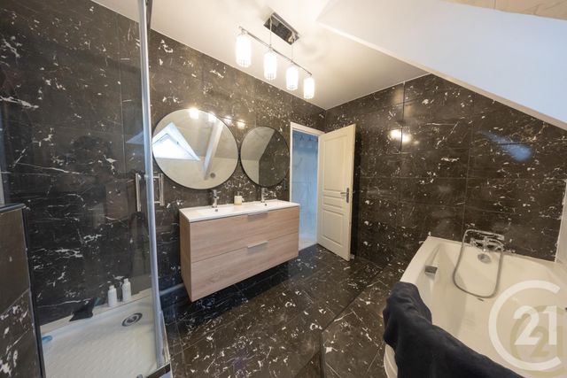 Maison à vendre - 7 pièces - 179 m2 - Vigneux Sur Seine - 91 - ILE-DE-FRANCE