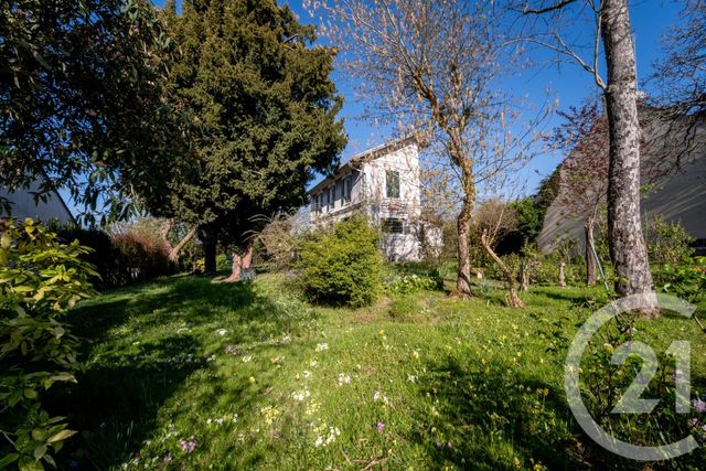 Afficher la photo en grand Maison à vendre - 6 pièces - 128,21 m2 - Crosne - 91 - ILE-DE-FRANCE