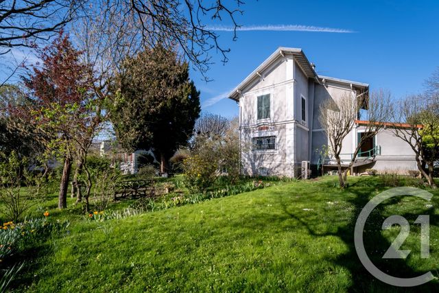 Afficher la photo en grand Maison à vendre - 6 pièces - 128,21 m2 - Crosne - 91 - ILE-DE-FRANCE