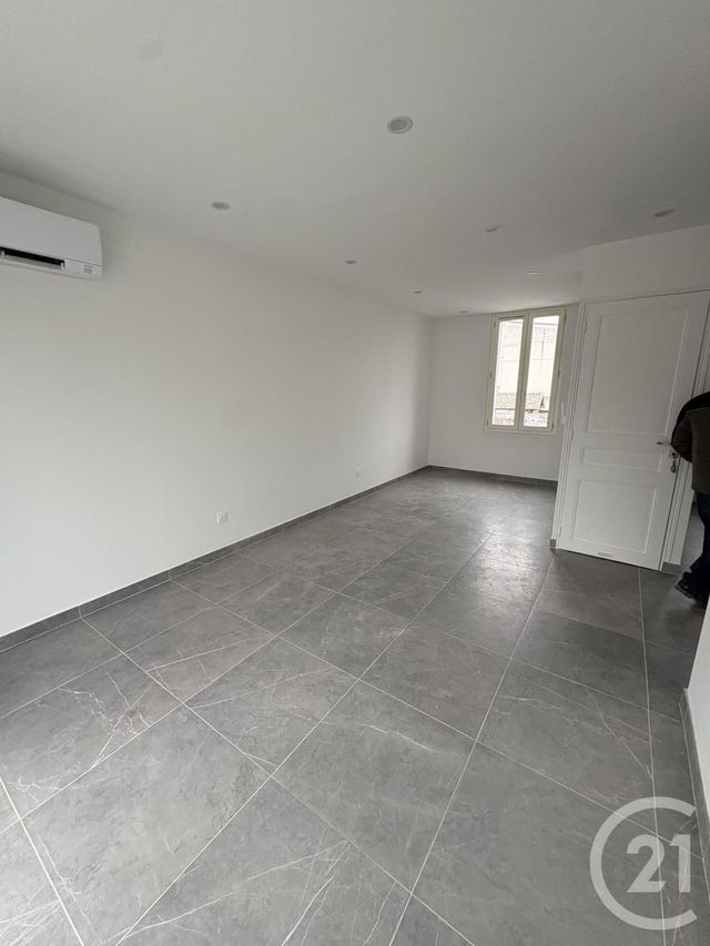 Maison &agrave; louer - 3 pi&egrave;ces - 48 m2 - Vigneux Sur Seine - 91 - ILE-DE-FRANCE