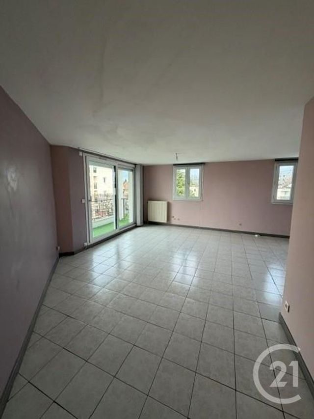Appartement F4 à louer VIGNEUX SUR SEINE