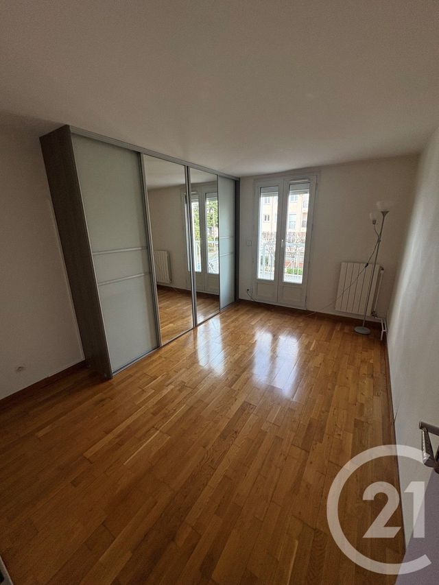 Appartement F4 &agrave; louer - 4 pi&egrave;ces - 75,08 m2 - Vigneux Sur Seine - 91 - ILE-DE-FRANCE
