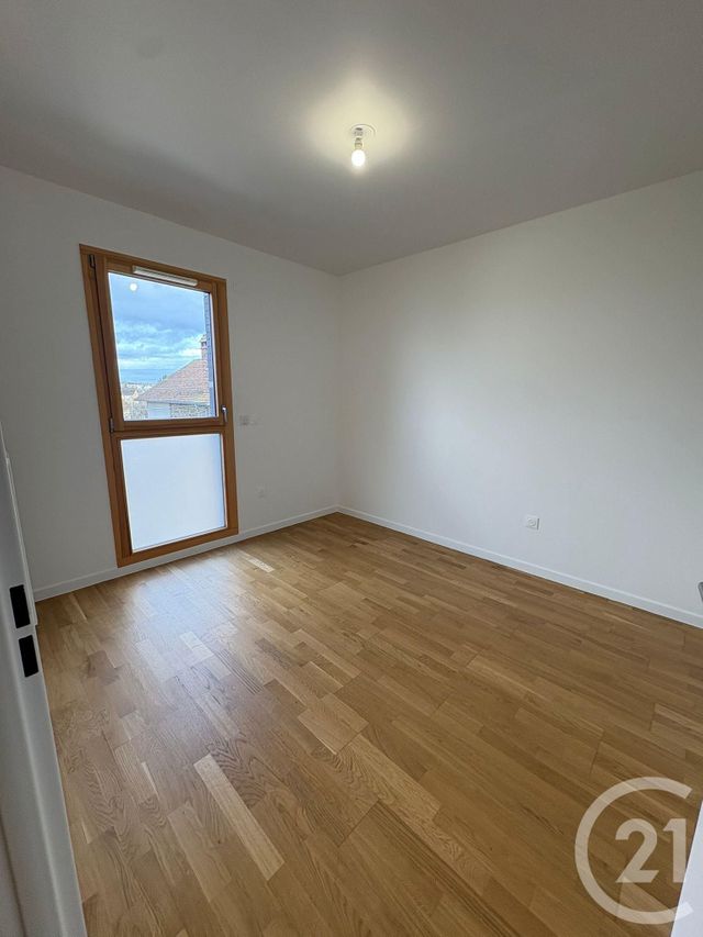 Appartement F4 &agrave; louer - 4 pi&egrave;ces - 97,10 m2 - Vigneux Sur Seine - 91 - ILE-DE-FRANCE