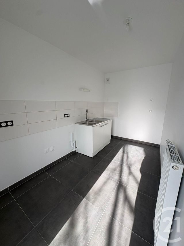 Appartement F4 &agrave; louer - 4 pi&egrave;ces - 97,10 m2 - Vigneux Sur Seine - 91 - ILE-DE-FRANCE