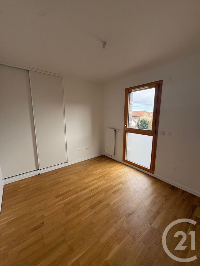 Appartement F4 &agrave; louer - 4 pi&egrave;ces - 97,10 m2 - Vigneux Sur Seine - 91 - ILE-DE-FRANCE
