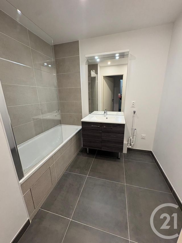 Appartement F2 &agrave; louer - 2 pi&egrave;ces - 55,50 m2 - Vigneux Sur Seine - 91 - ILE-DE-FRANCE