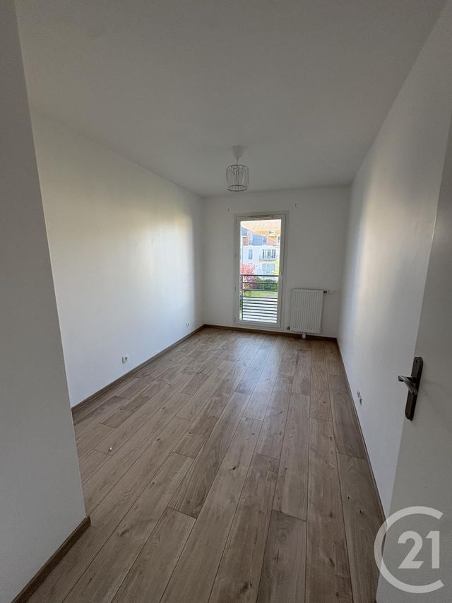 Appartement F3 &agrave; louer - 3 pi&egrave;ces - 62 m2 - St Pierre Du Perray - 91 - ILE-DE-FRANCE