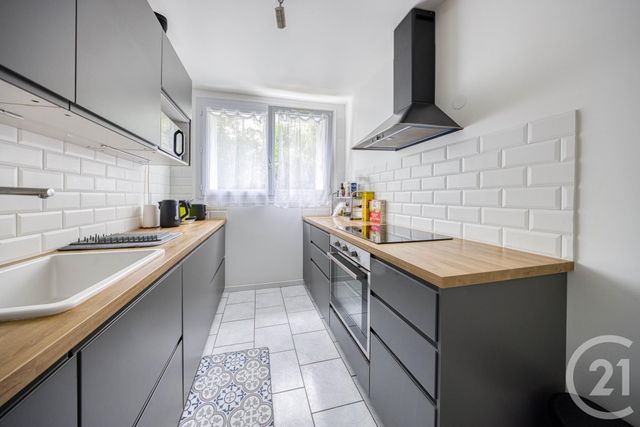 Appartement F4 &agrave; vendre - 4 pi&egrave;ces - 68,08 m2 - Crosne - 91 - ILE-DE-FRANCE