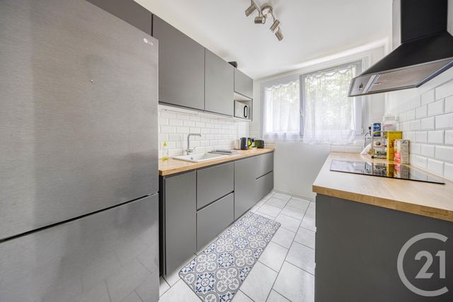 Appartement F4 &agrave; vendre - 4 pi&egrave;ces - 68,08 m2 - Crosne - 91 - ILE-DE-FRANCE