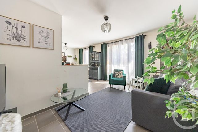 Appartement F4 &agrave; vendre - 4 pi&egrave;ces - 67,38 m2 - Vigneux Sur Seine - 91 - ILE-DE-FRANCE
